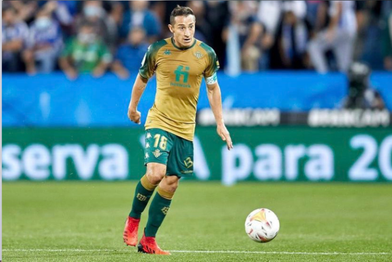 Andrés Guardado de nuevo da positivo a COVID-19