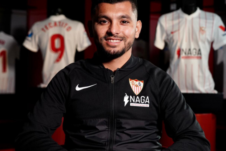 “Estoy muy feliz de poder cumplir este sueño”: ‘Tecatito’ Corona a su llegada al Sevilla
