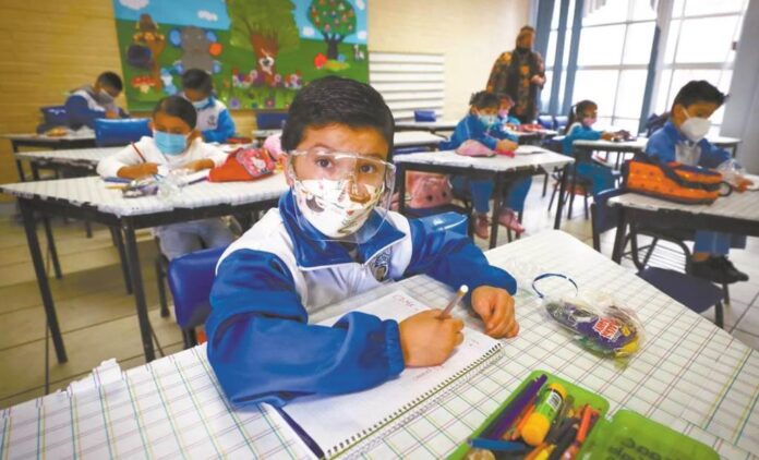 escuelas de tiempo completo