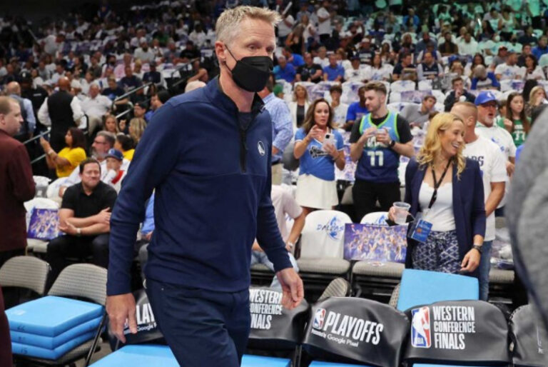 Estrella de la NBA Steve Kerr estalló por masacre en escuela de Texas: “¿Cuándo vamos a hacer algo?”