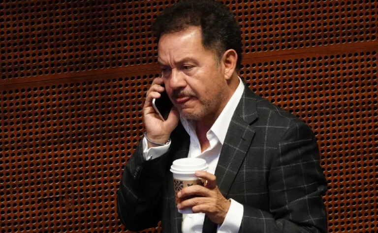 Mier denuncia a Santiago Nieto y Barbosa por revelar secretos y tráfico de influencias