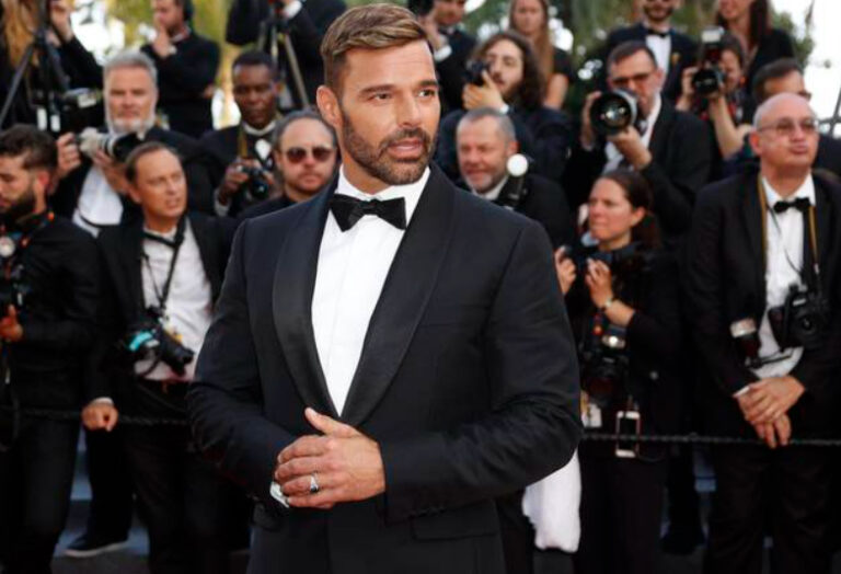 Ricky Martin enfrentará proceso legal tras orden de restricción en su contra