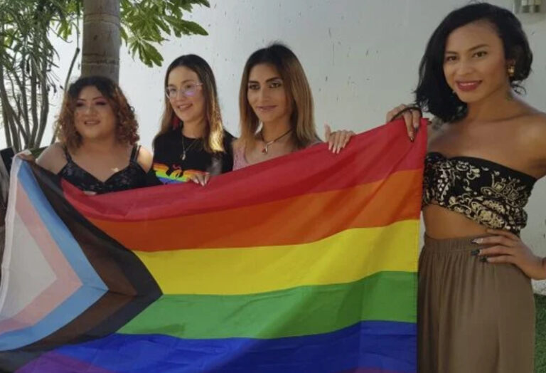 Mujeres trans obtienen acta de nacimiento con cambio de género y nombre en Yucatán