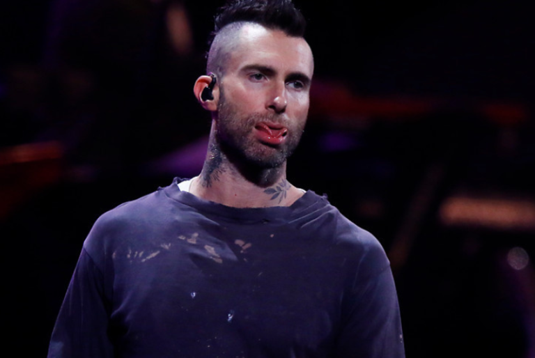 Adam Levine: Dos mujeres acusan al cantante de enviarles mensajes obscenos