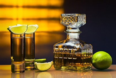 Tequilas reposados considerados peligrosos por la Profeco debido a su alto contenido de alcohol