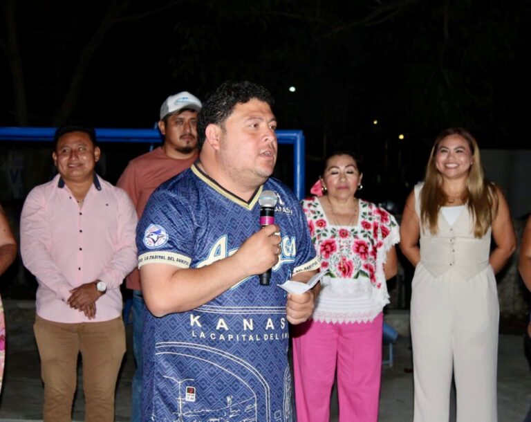 Con el programa “Transformando Espacios”, Kanasín estrena parque infantil en el fraccionamiento residencial