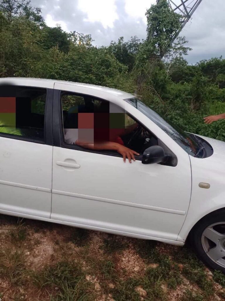 Sorprenden a presuntos abigeos dentro de un rancho en Valladolid; huyen tras ser descubiertos