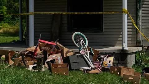 Rescatan a 16 menores de una vivienda en condiciones extremas en Ohio; cuatro adultos son detenidos
