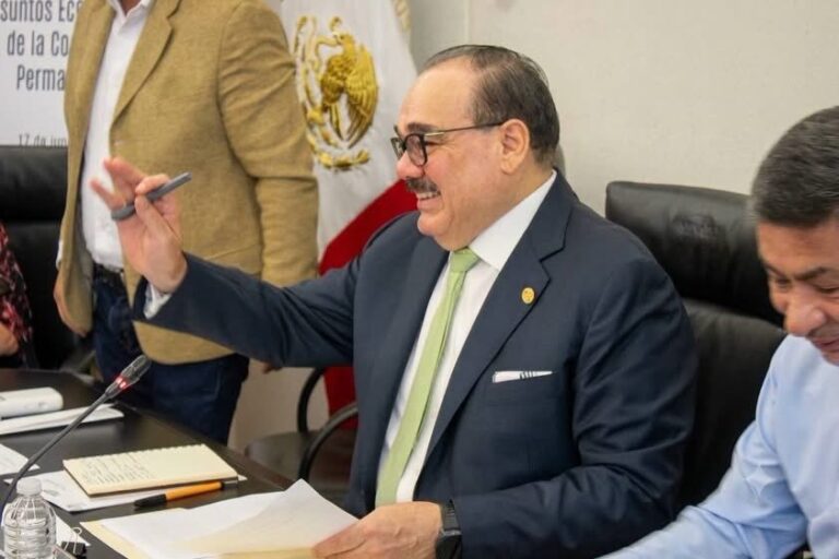 Ramírez Marín destaca labor de las Clínicas Wilma Marín para acercar servicios de salud accesibles a las familias yucatecas
