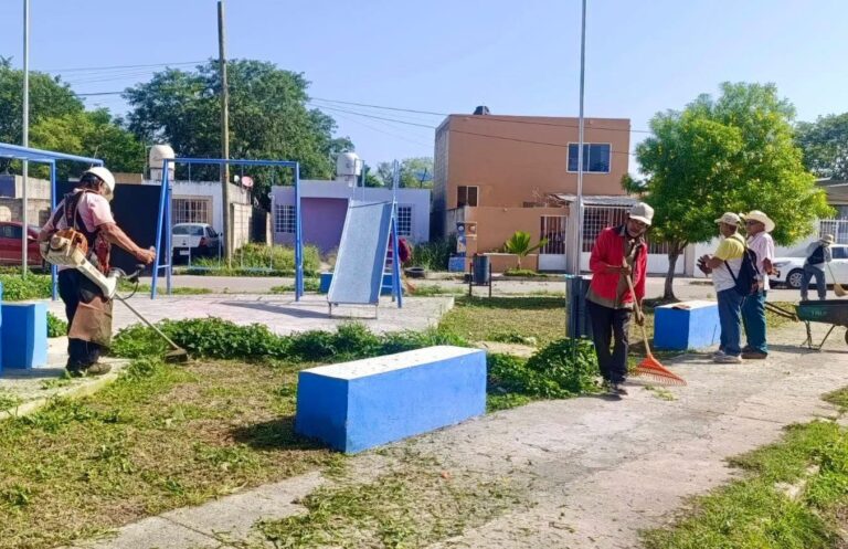 Edwin Bojórquez informa sobre acciones de mantenimiento, salud y rehabilitación en Kanasín